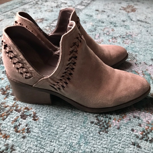 ❌SOLD! Tan Suede Cutout Booties - Picture 2 of 4